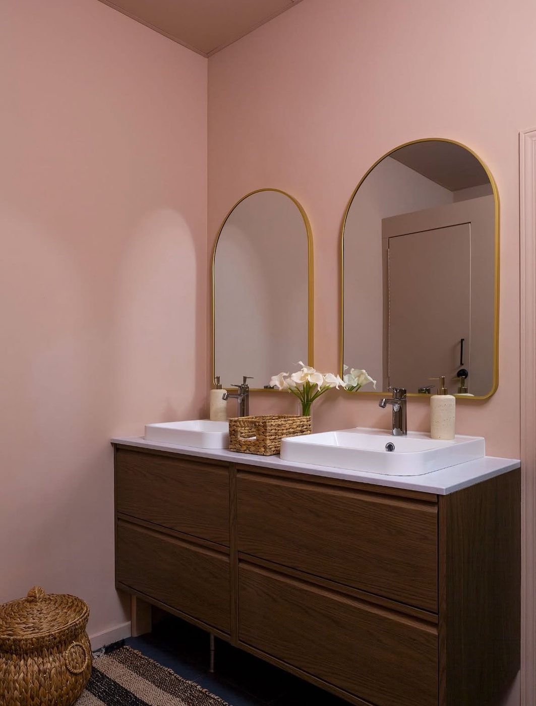 Black granite double vanity in a renovated Toronto bathroom